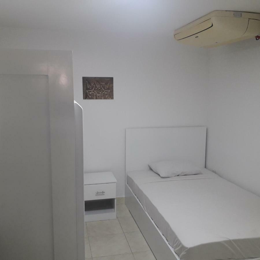 Lilly Rooms And Studio Хургада Экстерьер фото